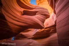 Lower-Antelope-Canyon-Woman-in-the-Wind